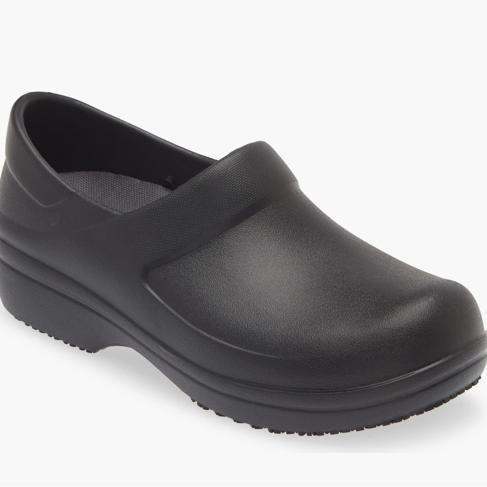 Crocs Neira Pro II Clog- NWT!